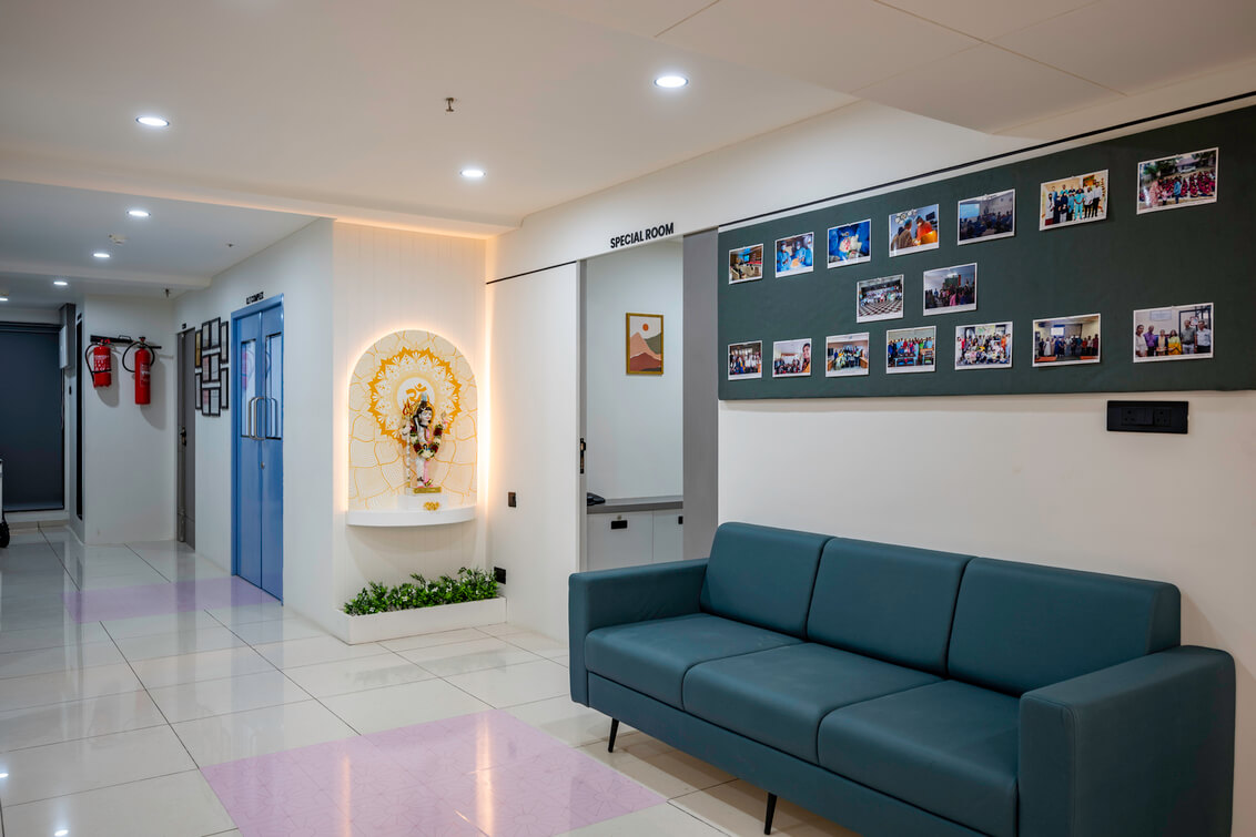 Seating Area For Special Patient Rooms - EROS Hospital